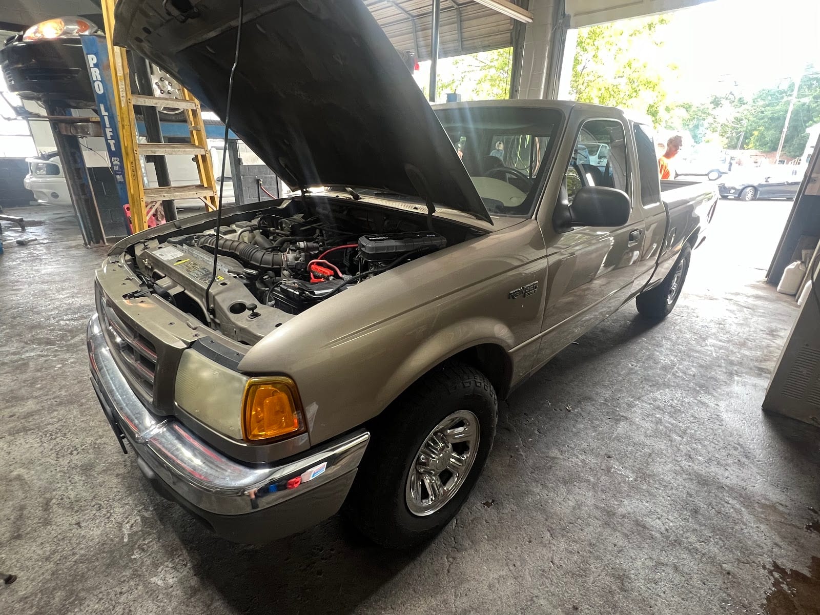 Saylers & Son Automotive & Towing, photo 4