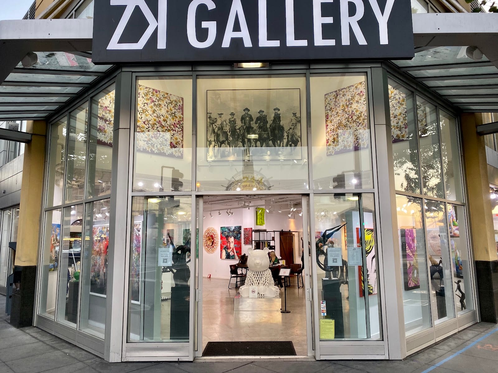 ZK Gallery, photo 2