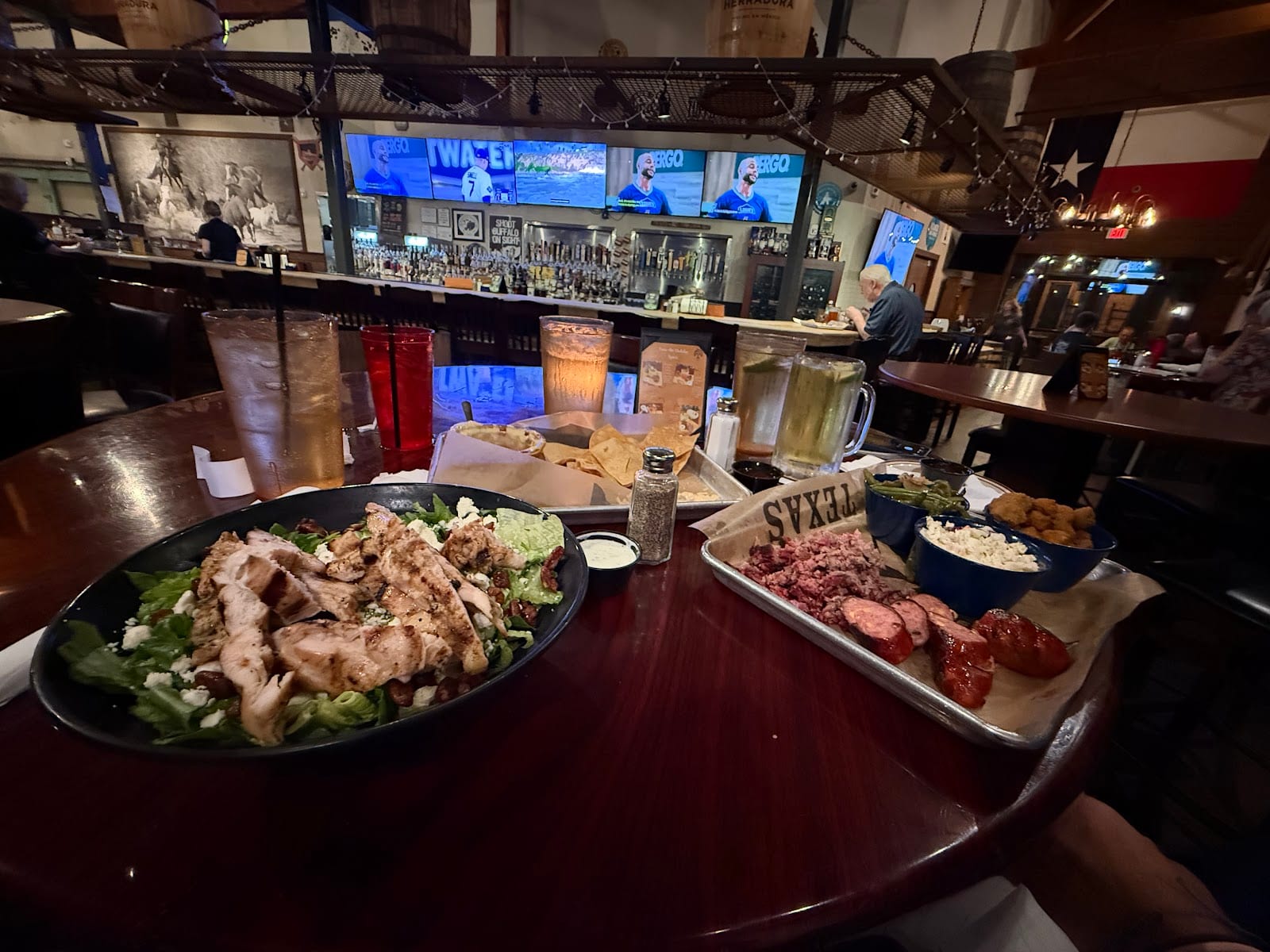 Elm Fork Taphouse & Kitchen, photo 4