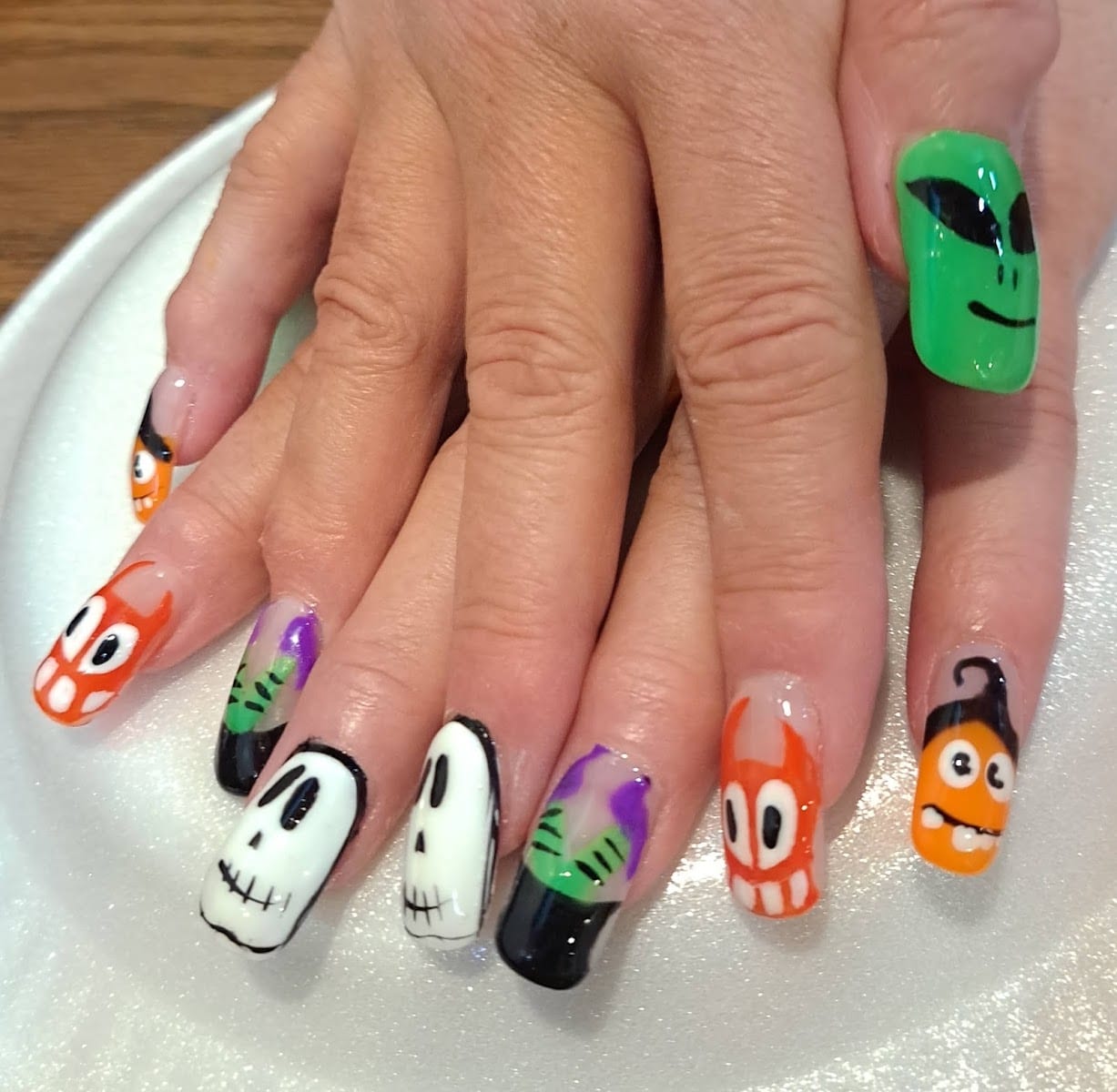 Elegant Nails, photo 3