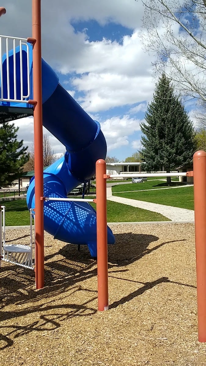 Lundstrom Park, photo 2