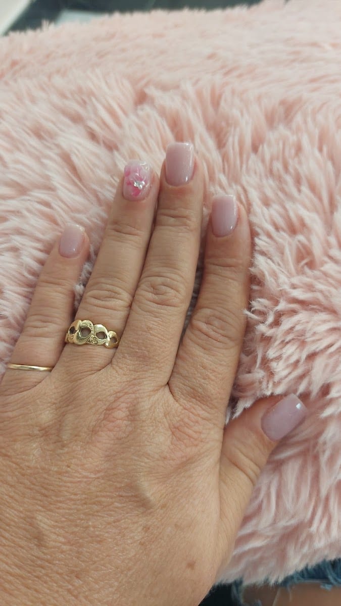 Royal Nails & Lashes Spa, photo 4