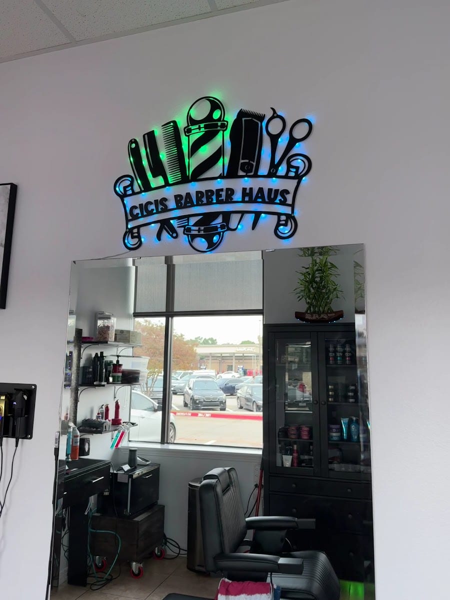 Cici's Barber Haus, photo 3