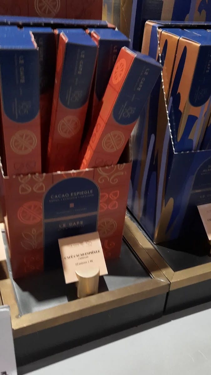 Le Chocolat Alain Ducasse, Corner Galeries Lafayette Champs-Elysées, photo 3