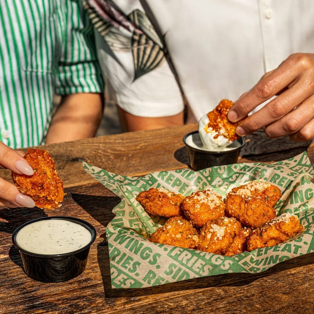 Wingstop, photo 3
