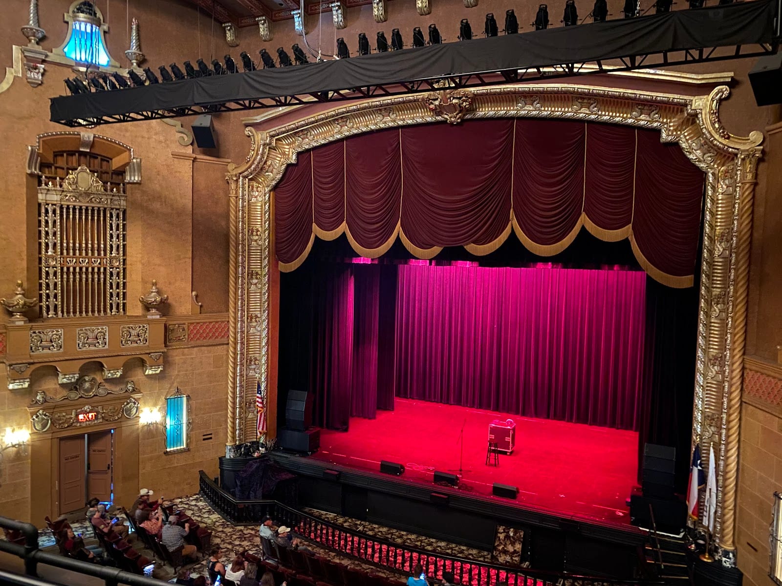 Jefferson Theatre