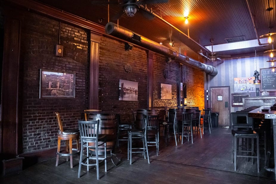 Club 134 Restaurant & Tavern