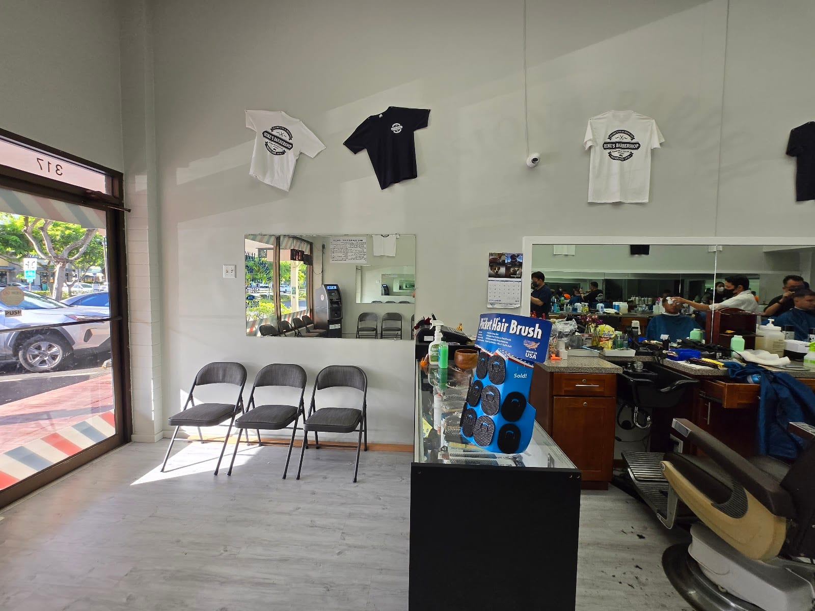 Mike's Barber Shop, photo 3
