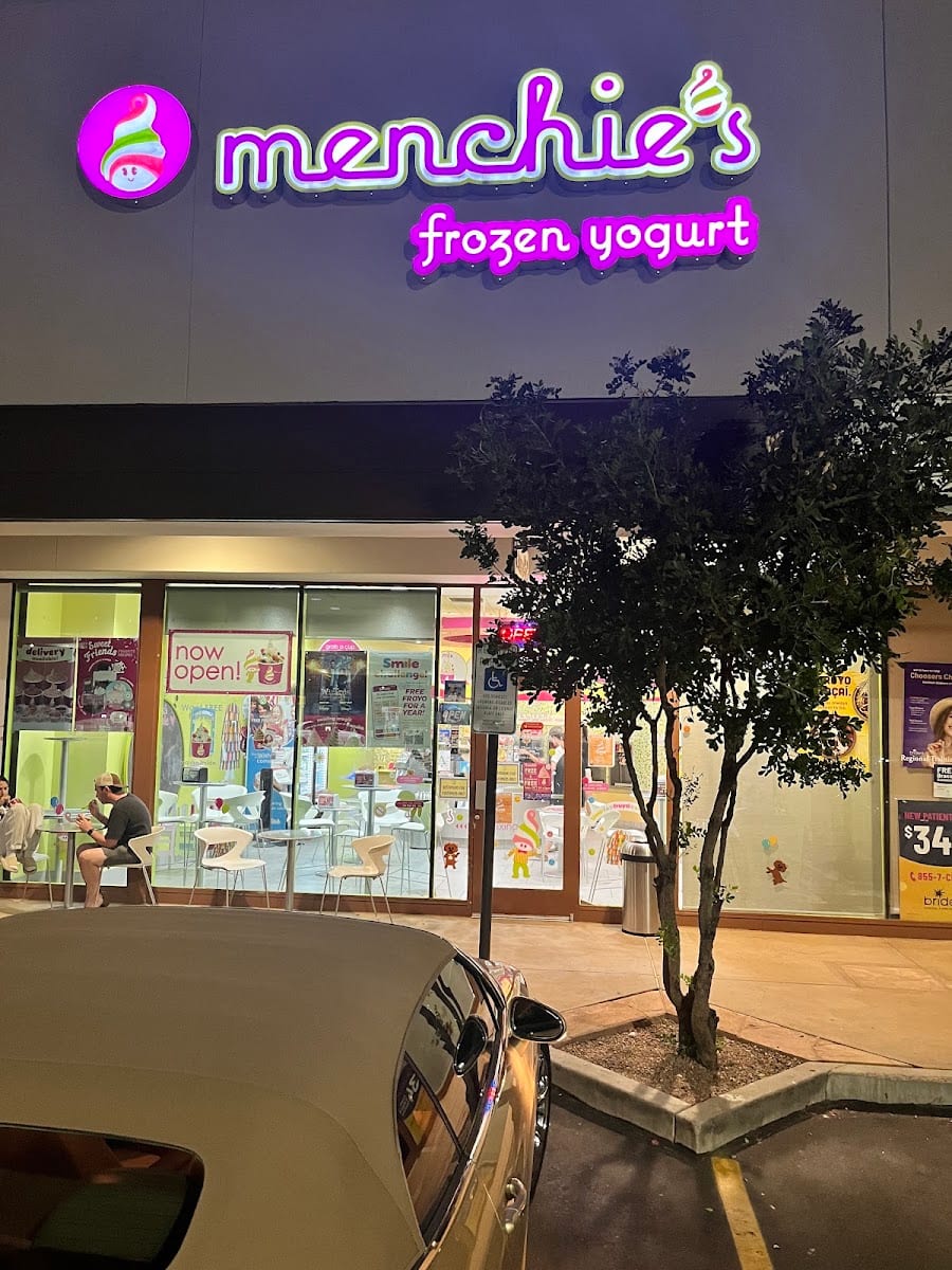 Menchie's Frozen Yogurt, photo 3
