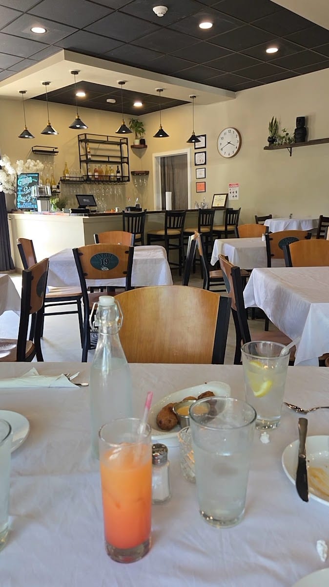 Table 19 Restaurant and Wine Bar, photo 3