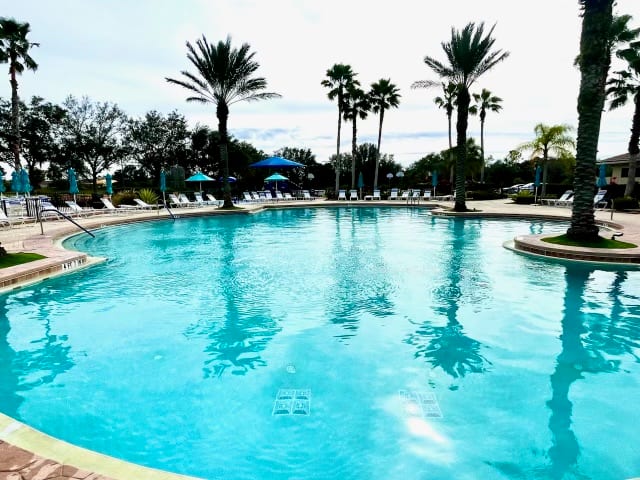 Menzer Pools Inc