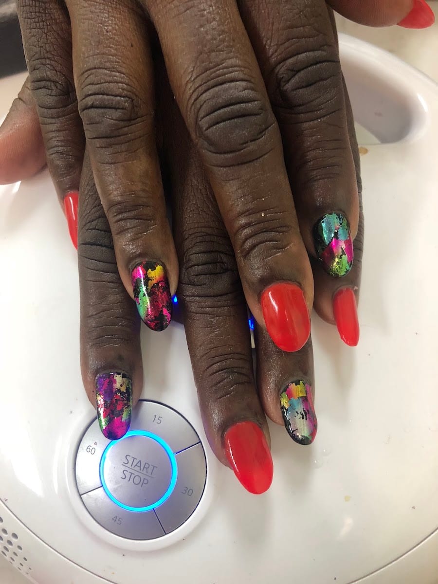 Cosmo SPA & Nails