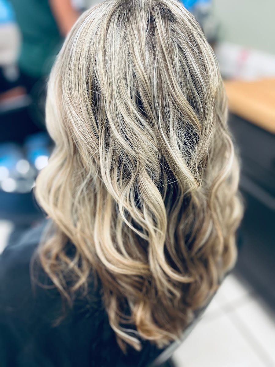 Color Bar Salon Studio, photo 2