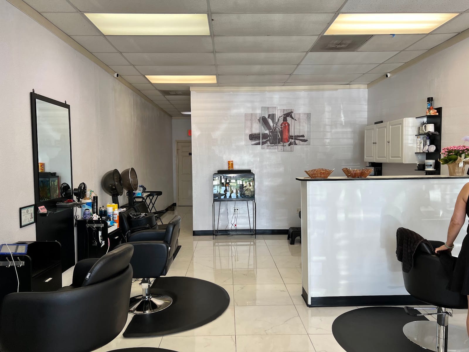 Van's Hair Salon