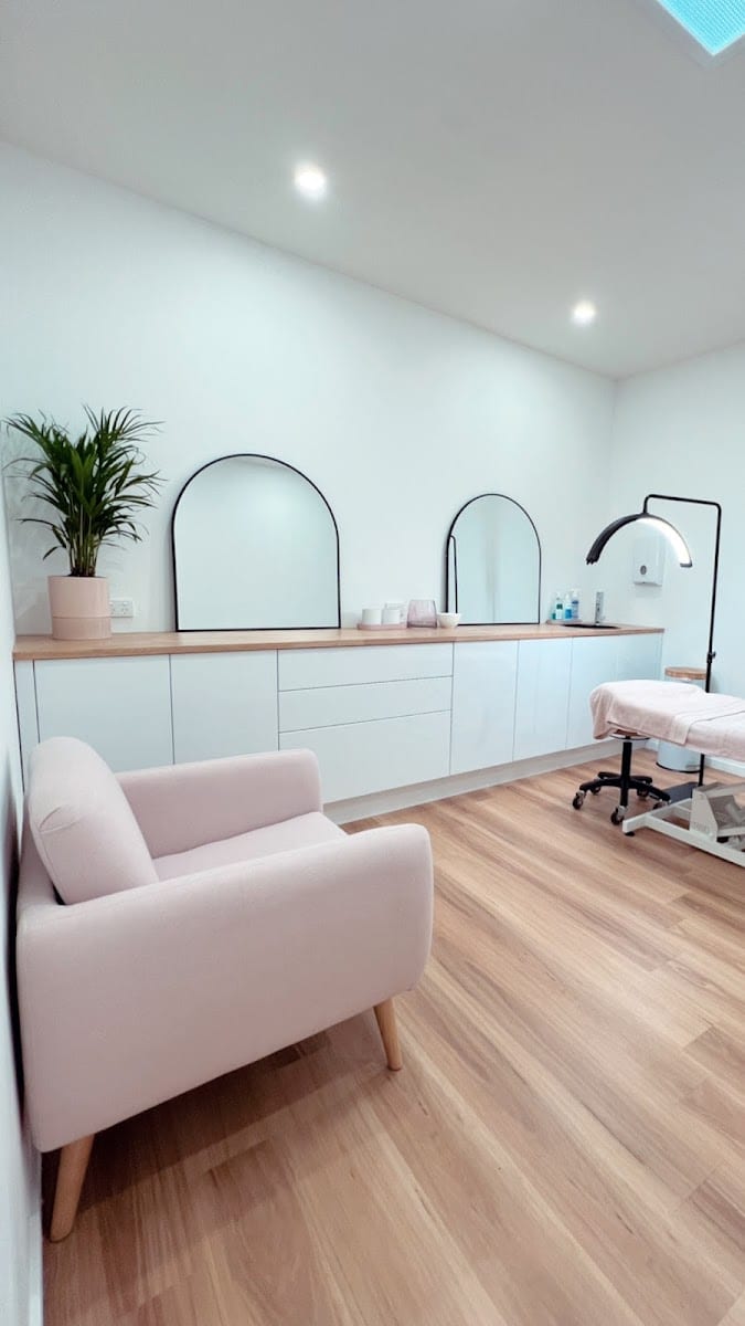 Suite Thirteen, photo 2