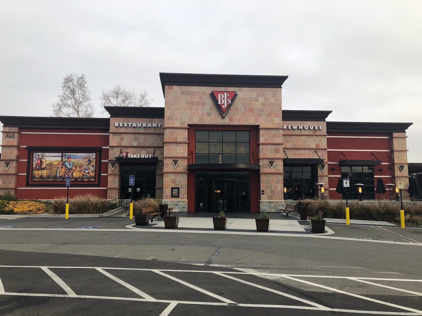 BJ's Restaurant & Brewhouse, photo 2