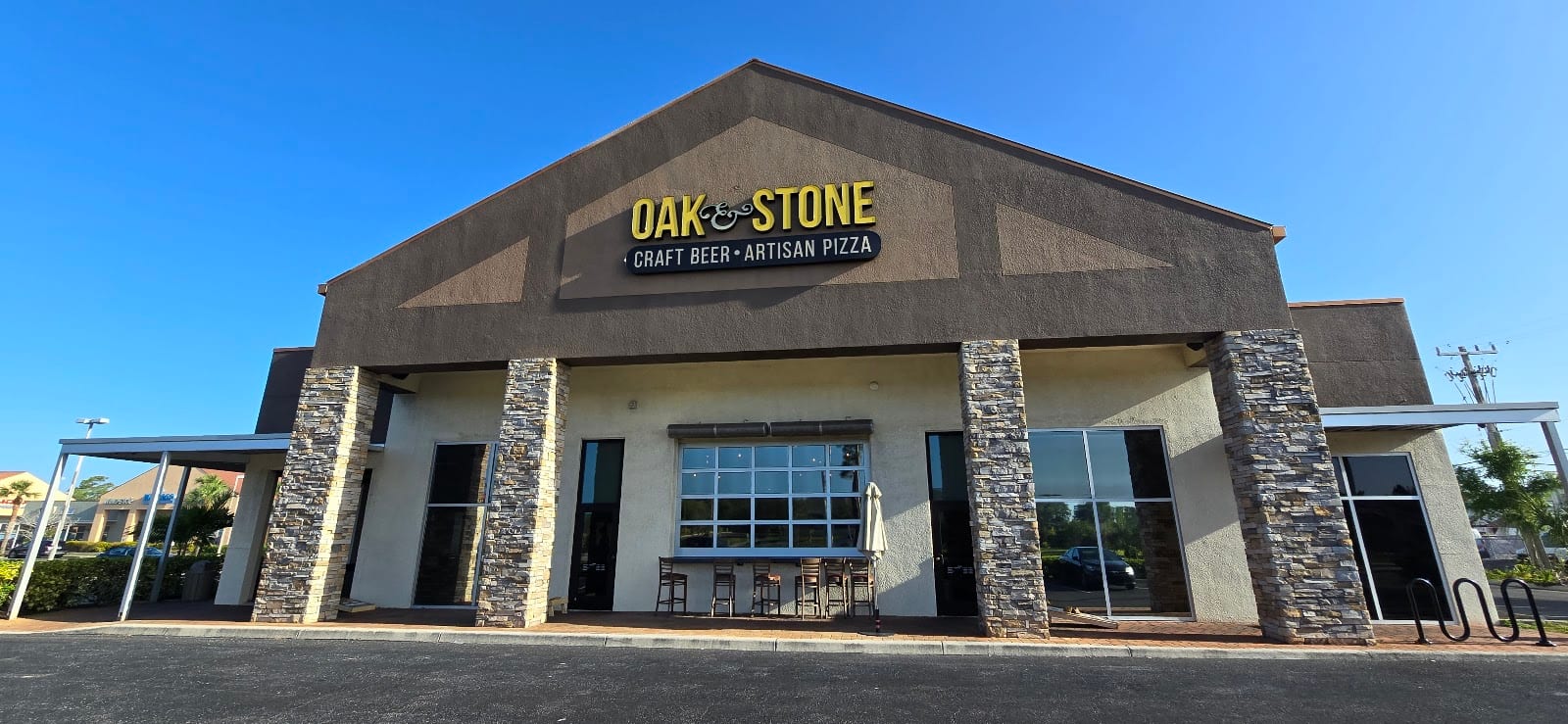 Oak & Stone, photo 2
