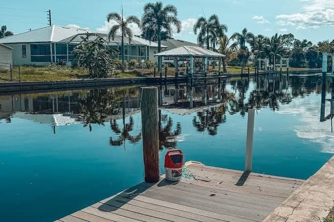 "Cozy 2-bed, 1-bath retreat in peaceful Charlotte Park, Punta Gorda!, photo 2