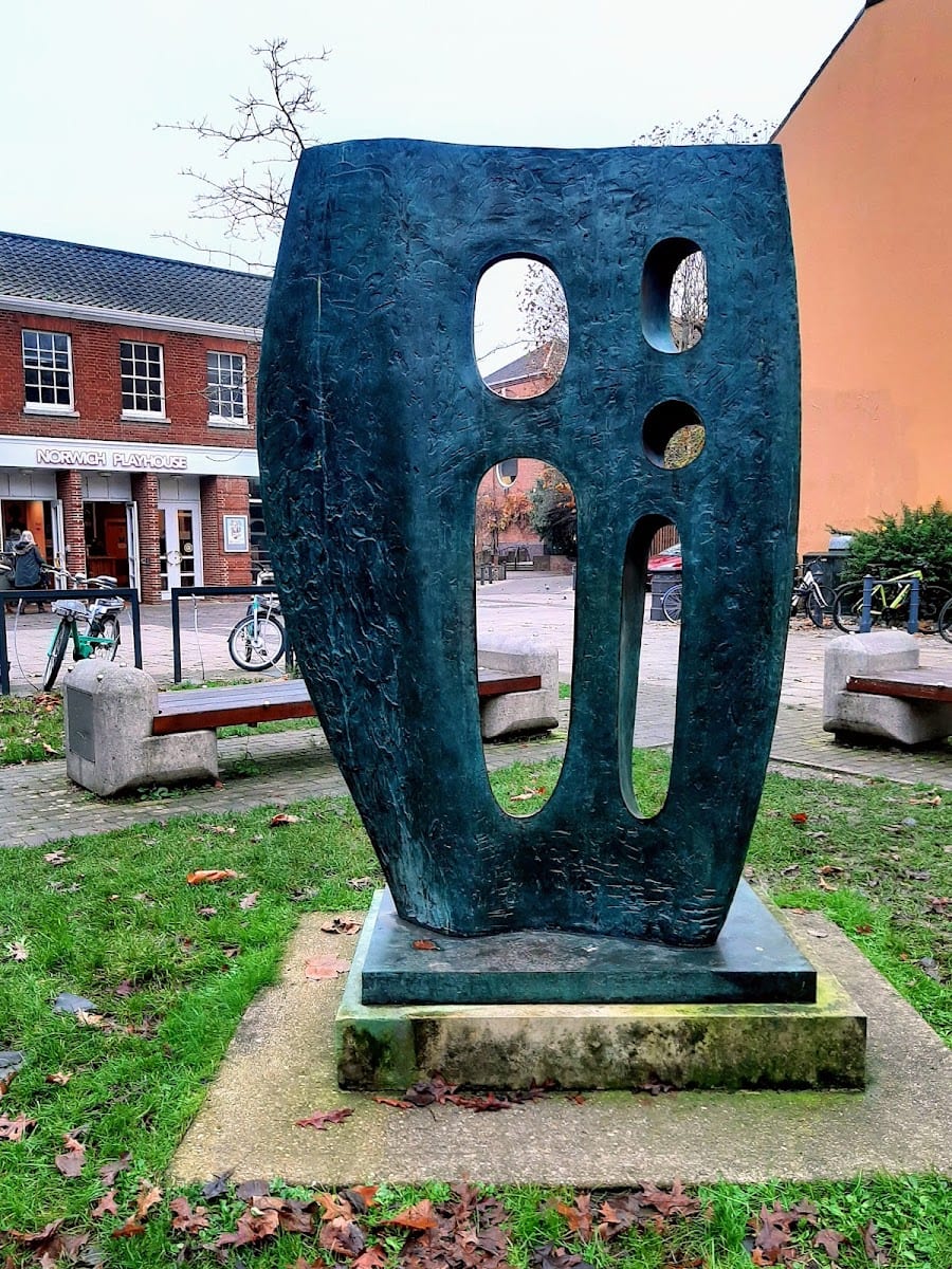 St George's Green