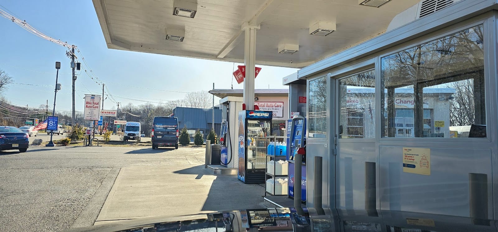 Exxon, photo 3