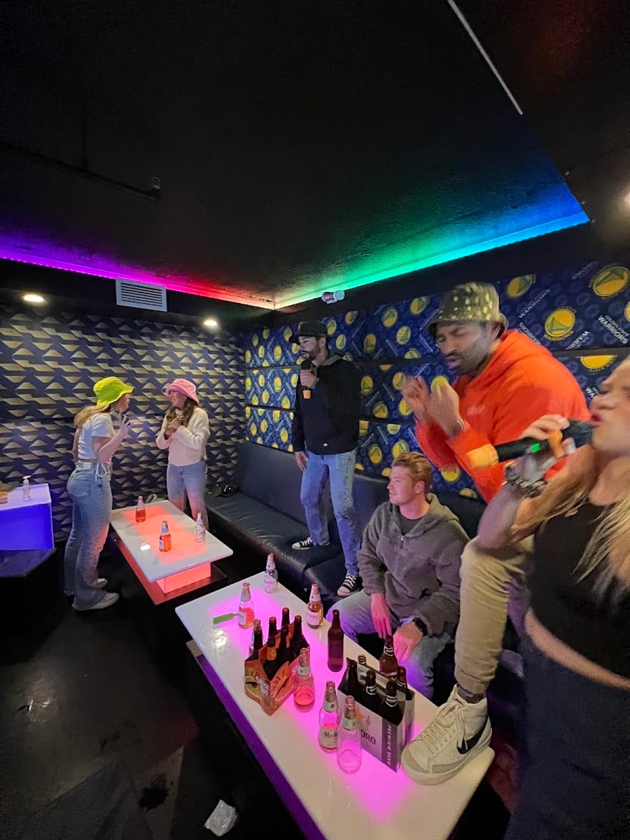 Level2 Karaoke, photo 3
