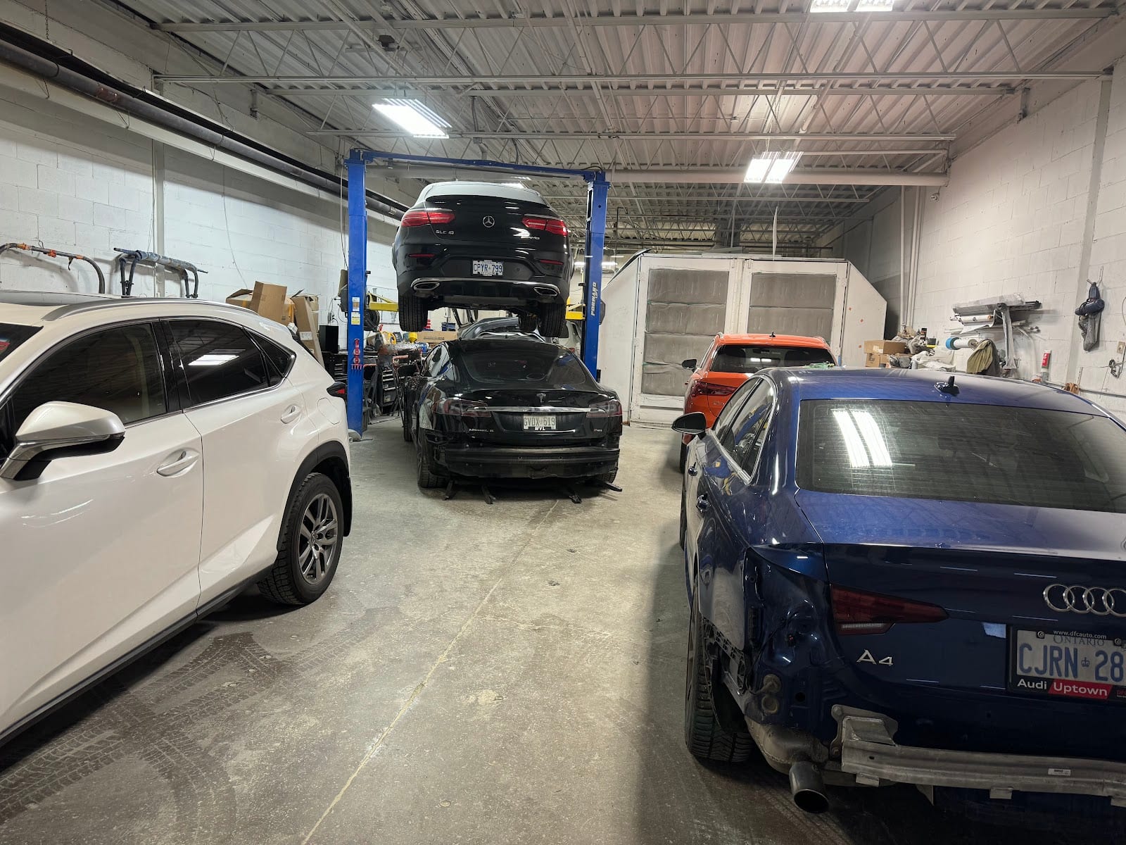 M&D Auto Body Shop