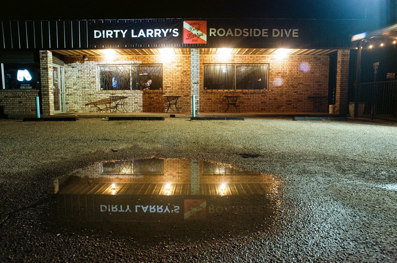 Dirty Larry’s Roadside Dive