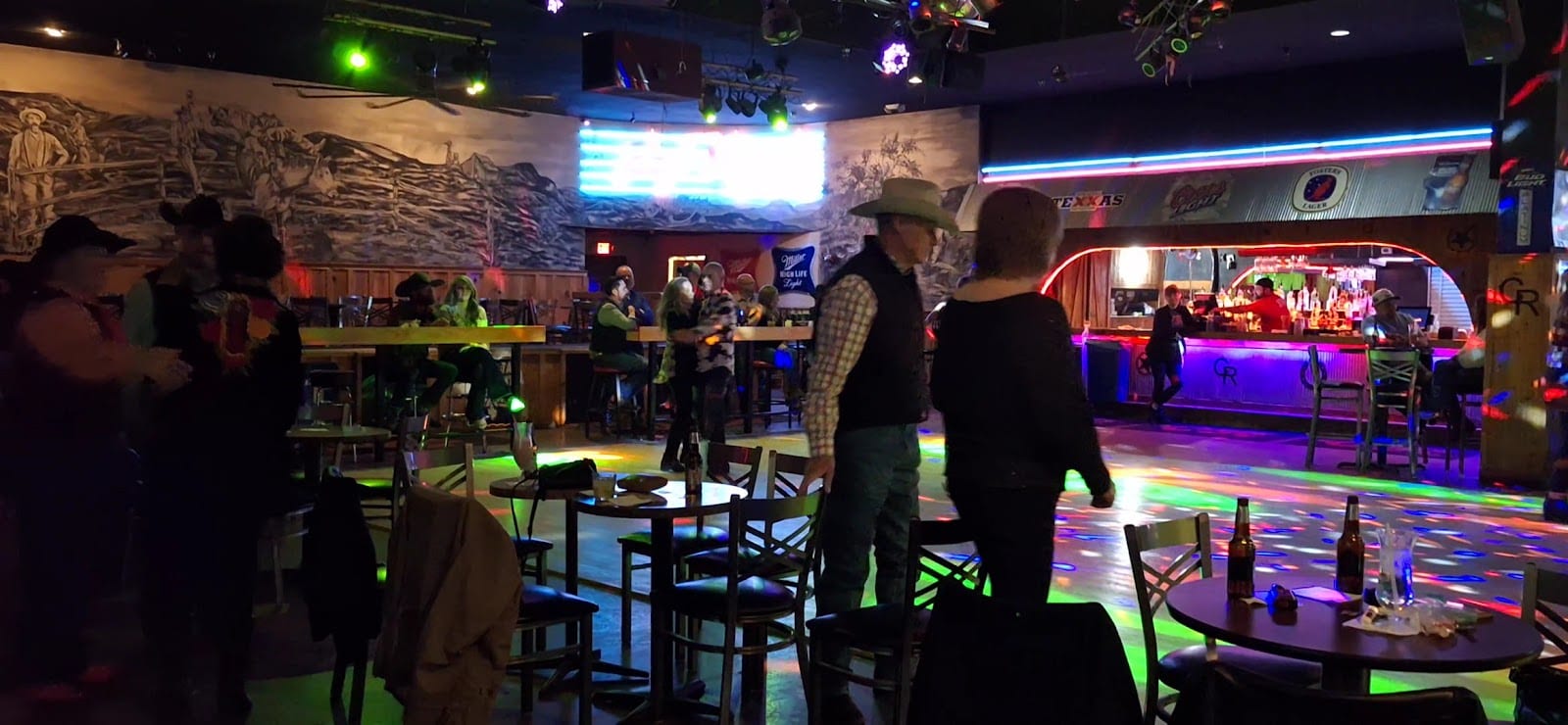 Chances R Nightclub