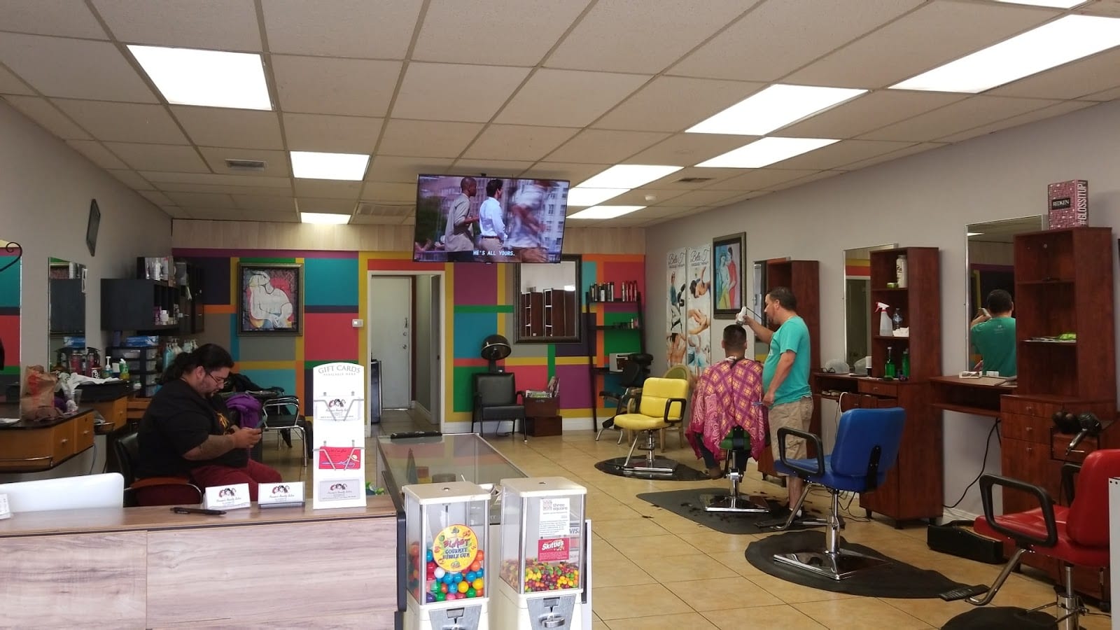 Picasso's Beauty Salon, photo 4