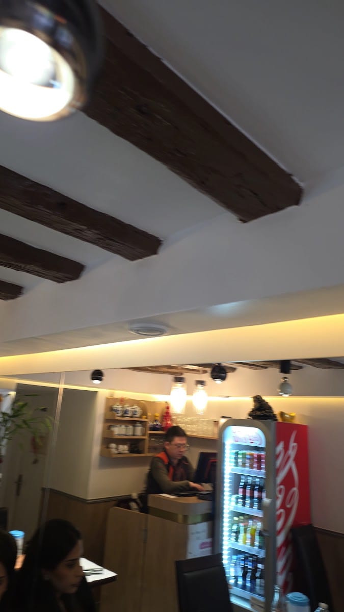 Sunny, photo 2