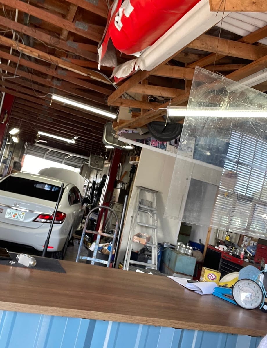 Juan's Auto Repair, photo 2