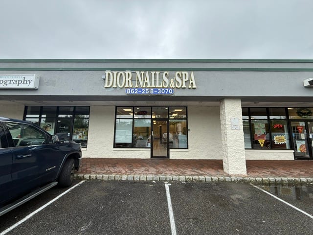 Dior Nails & Spa, photo 3
