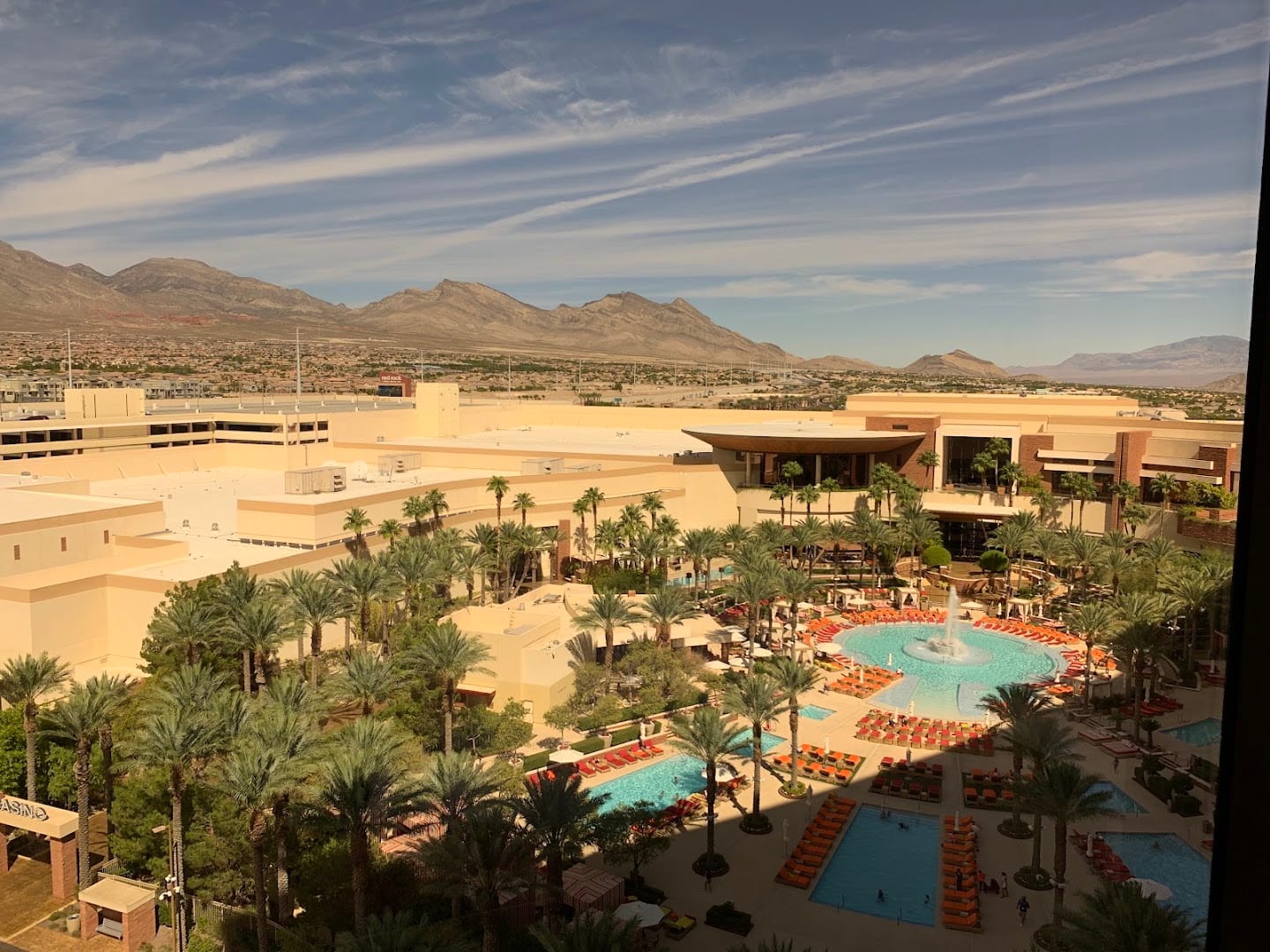 Regal Red Rock, photo 4