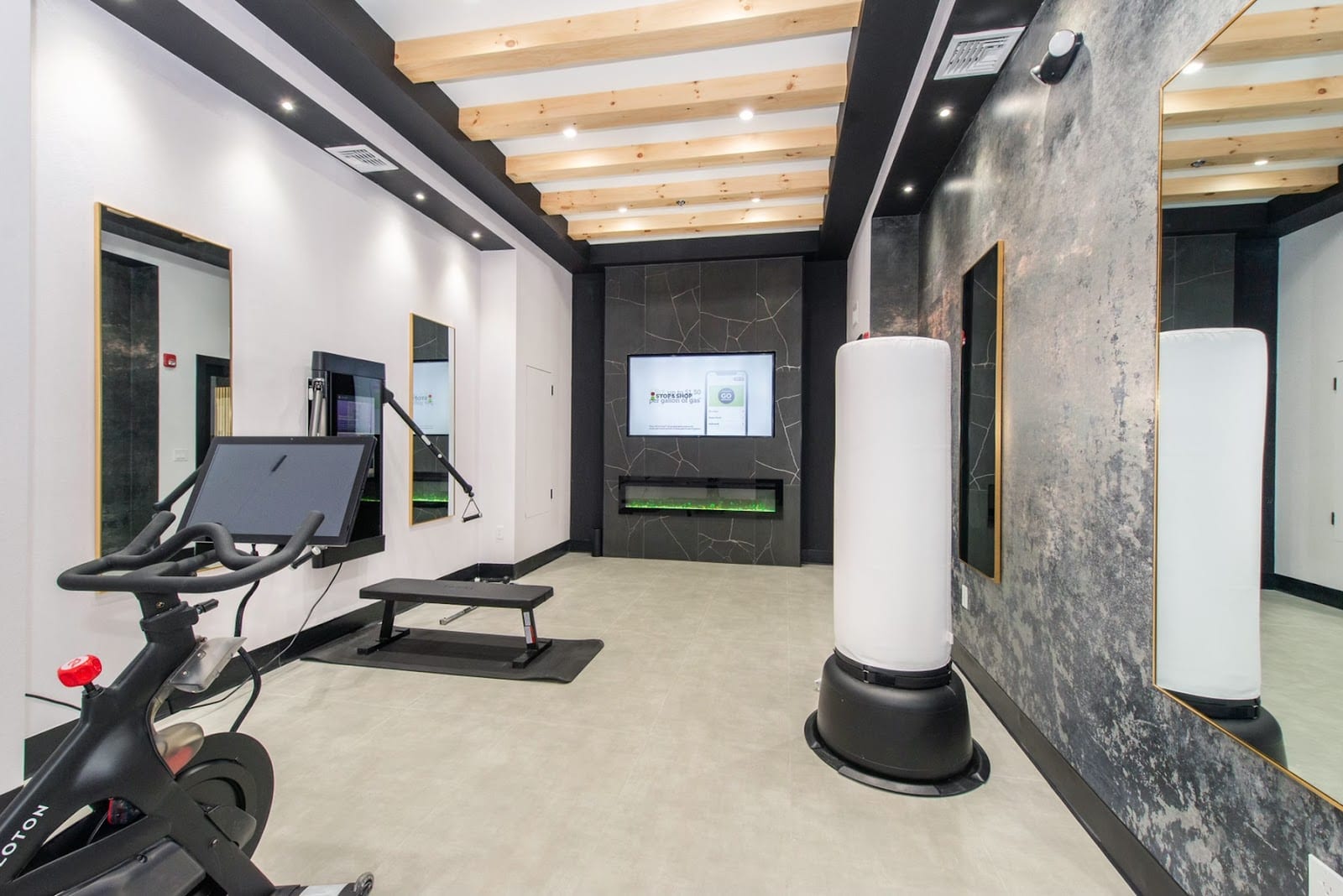 Strand Salon Studios, photo 4