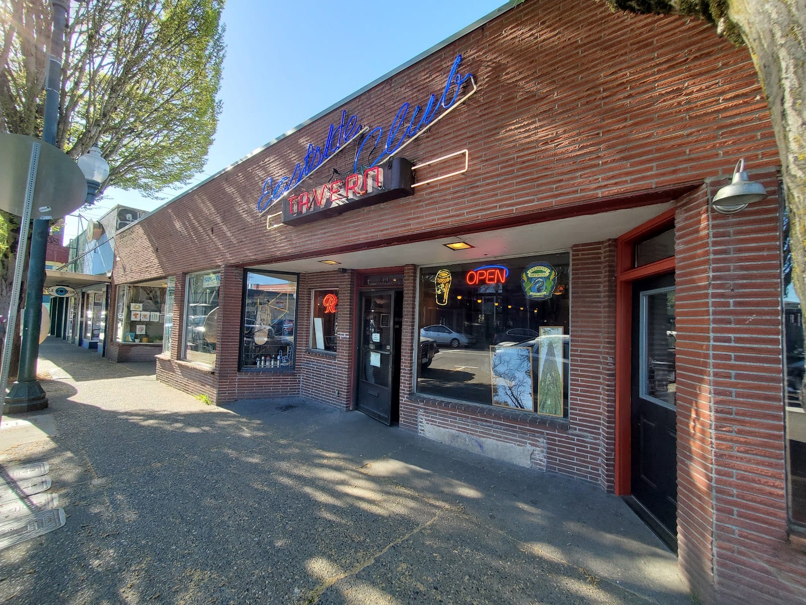 Eastside Club Tavern