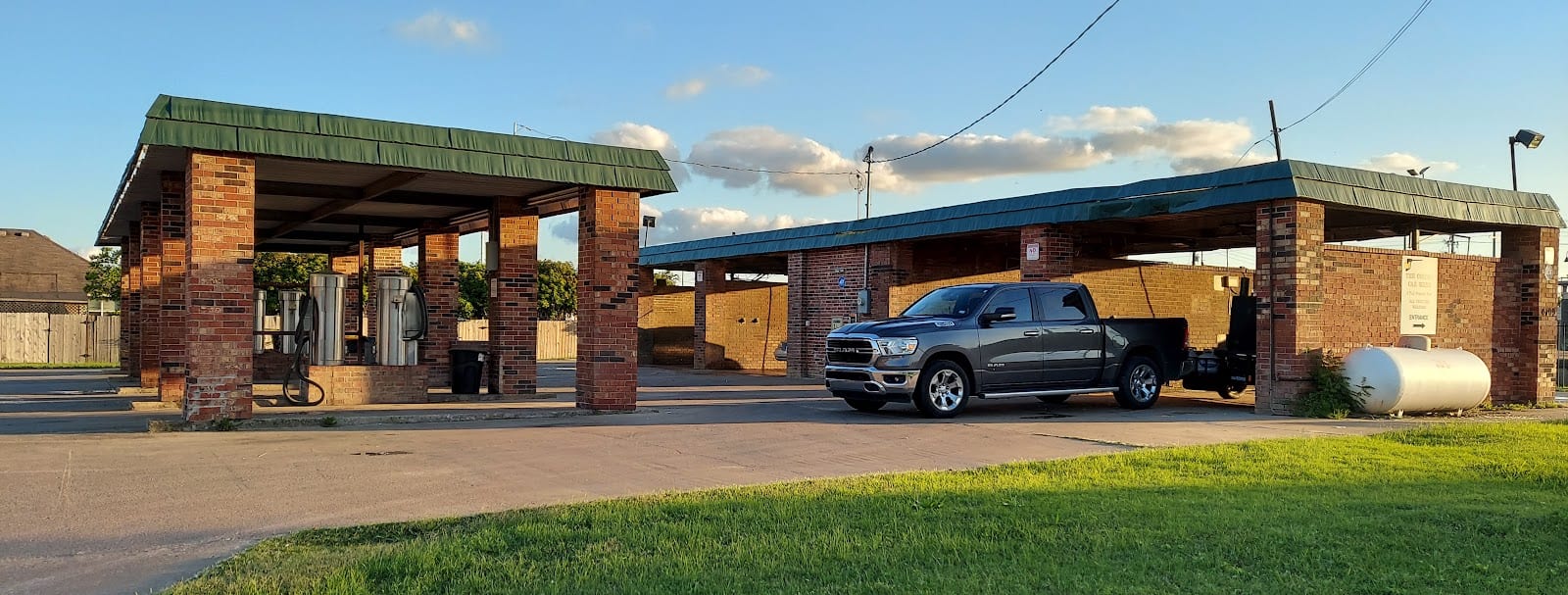 The Colony Car Wash, photo 3