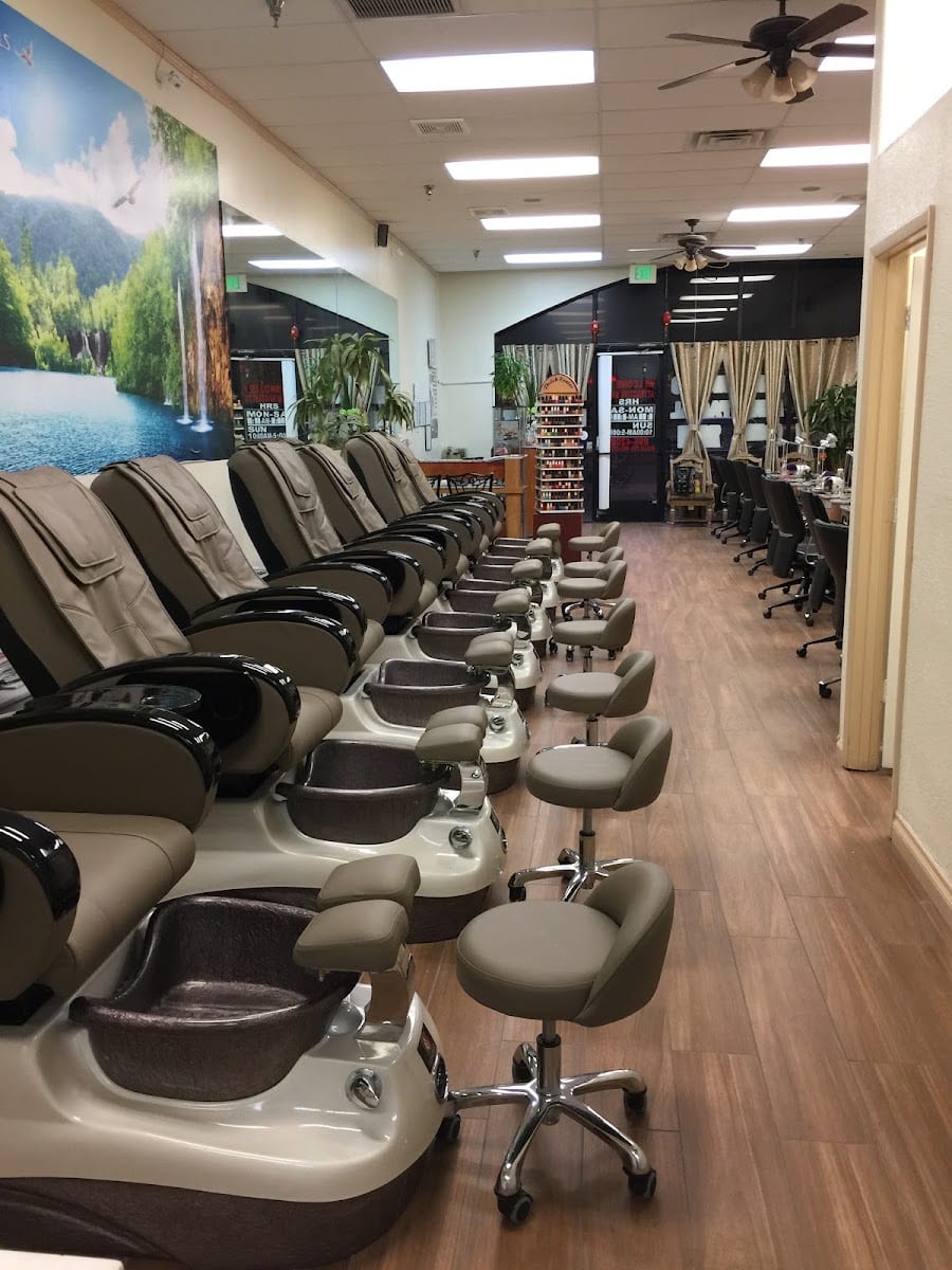 Attractive Nails Las Vegas