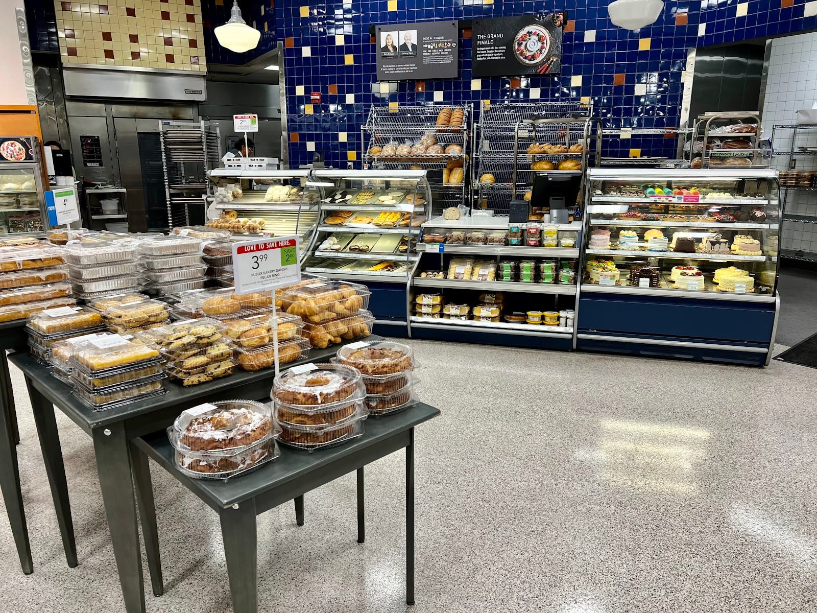 Publix Super Market at Jacaranda Commons Shopping Center, photo 4