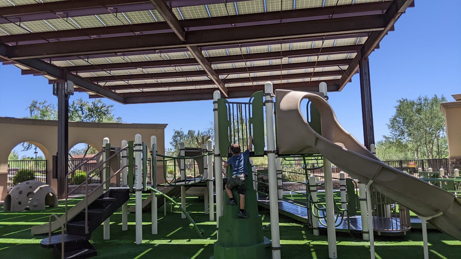 Highland kids playground and splash pad