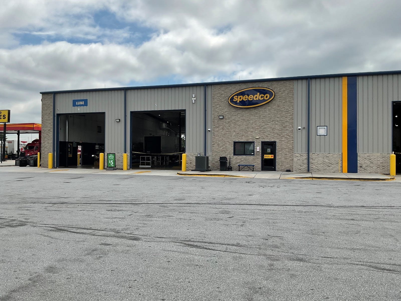 Speedco Truck Lube and Tires, photo 2