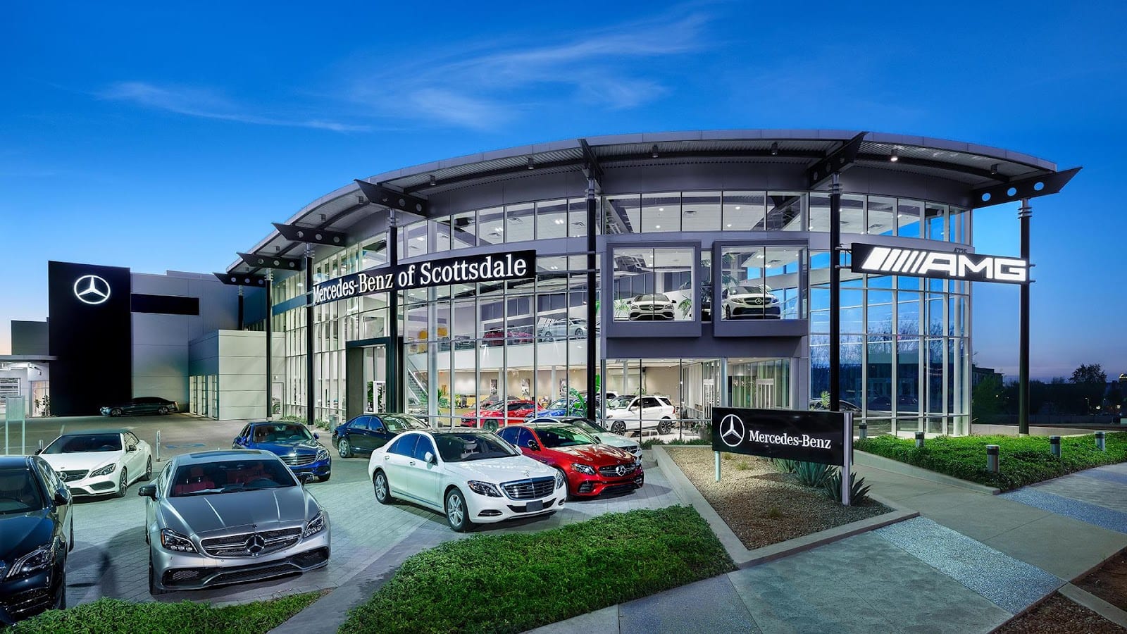 Mercedes-Benz of Scottsdale, photo 2