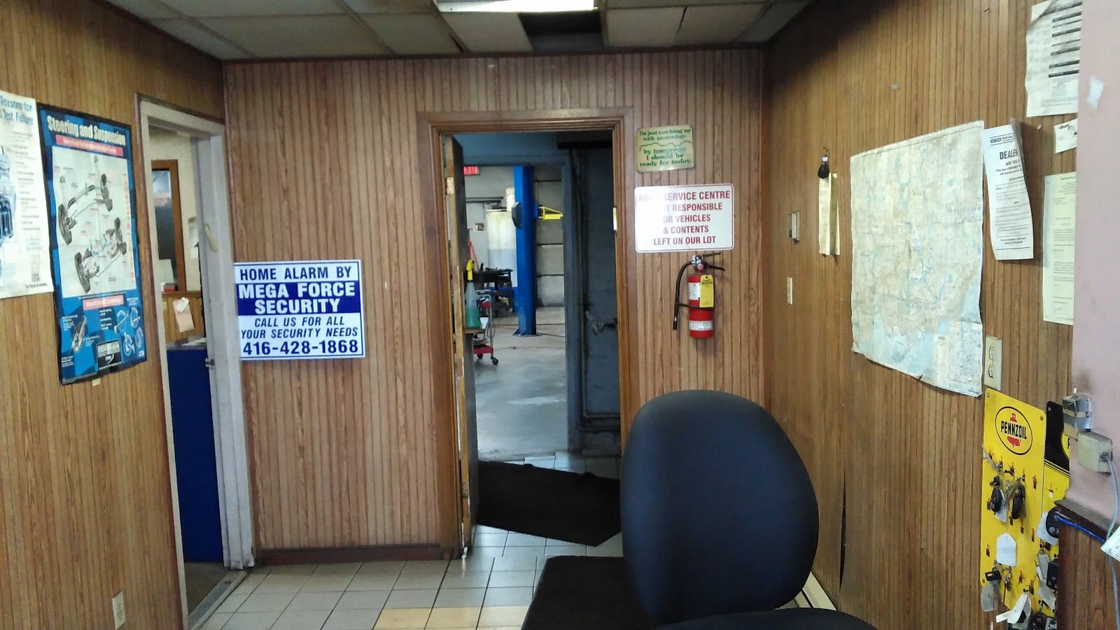Abe's Service Centre, photo 2
