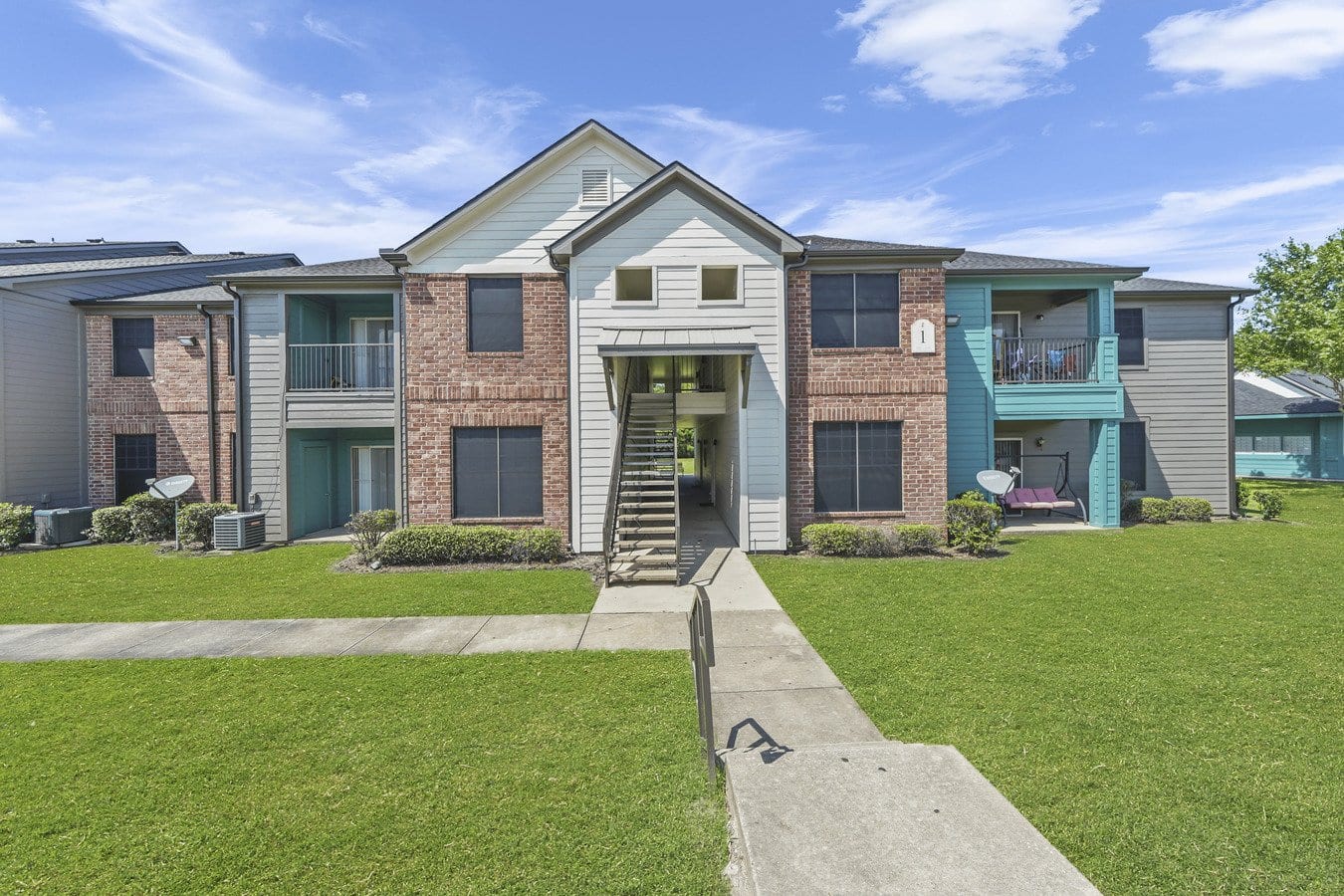 Lakeside Apartments, photo 2