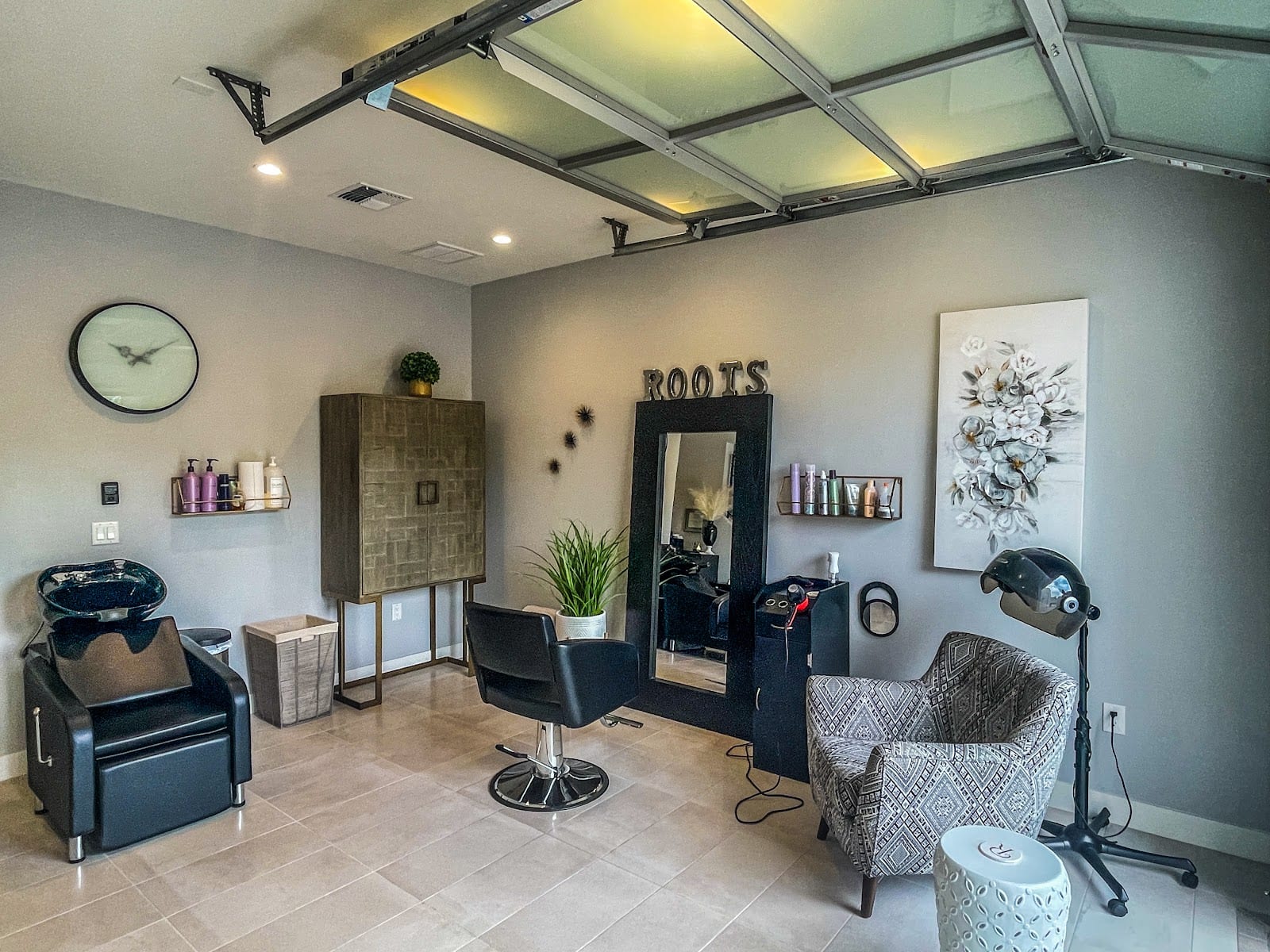 Roots Salon, photo 2