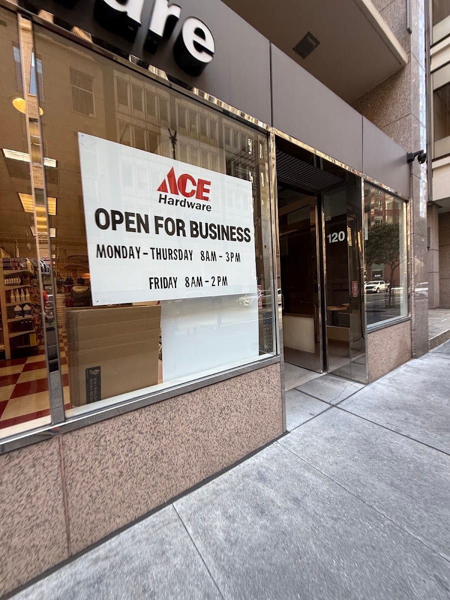 Financial District Hardware, photo 3