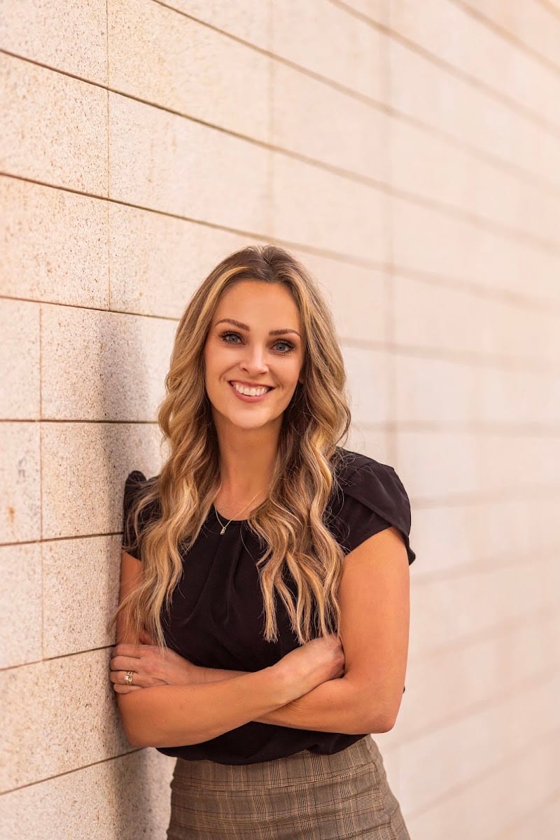 Elizabeth Prisbrey - Stratum Real Estate Group, photo 2