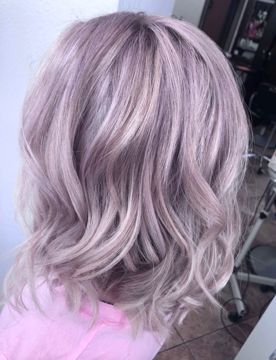 Queen of Blondes Salon, photo 4