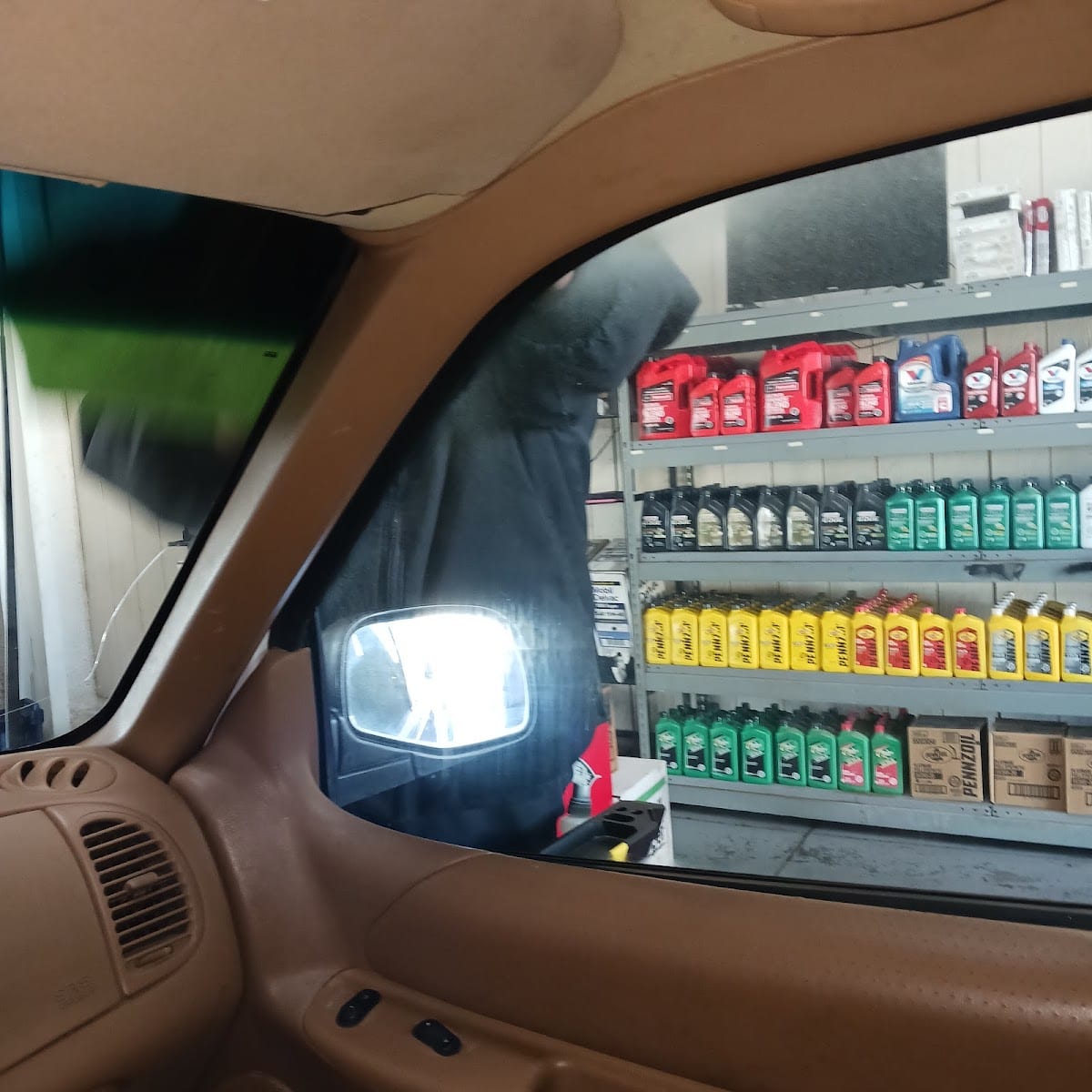 Swift Lube & Oil Change