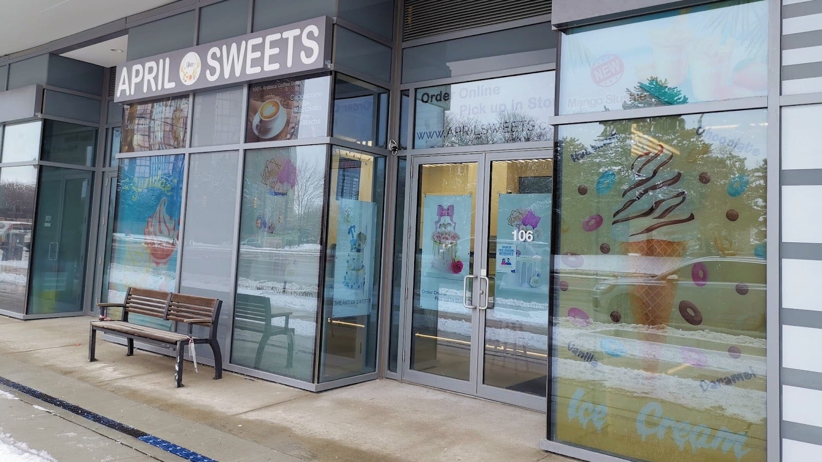 APRIL SWEETS, photo 2