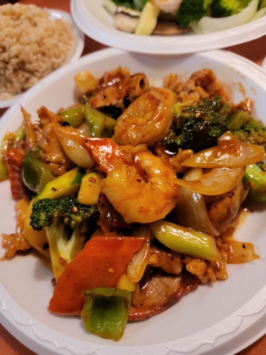 Yummy Yummy Chinese Restaurant